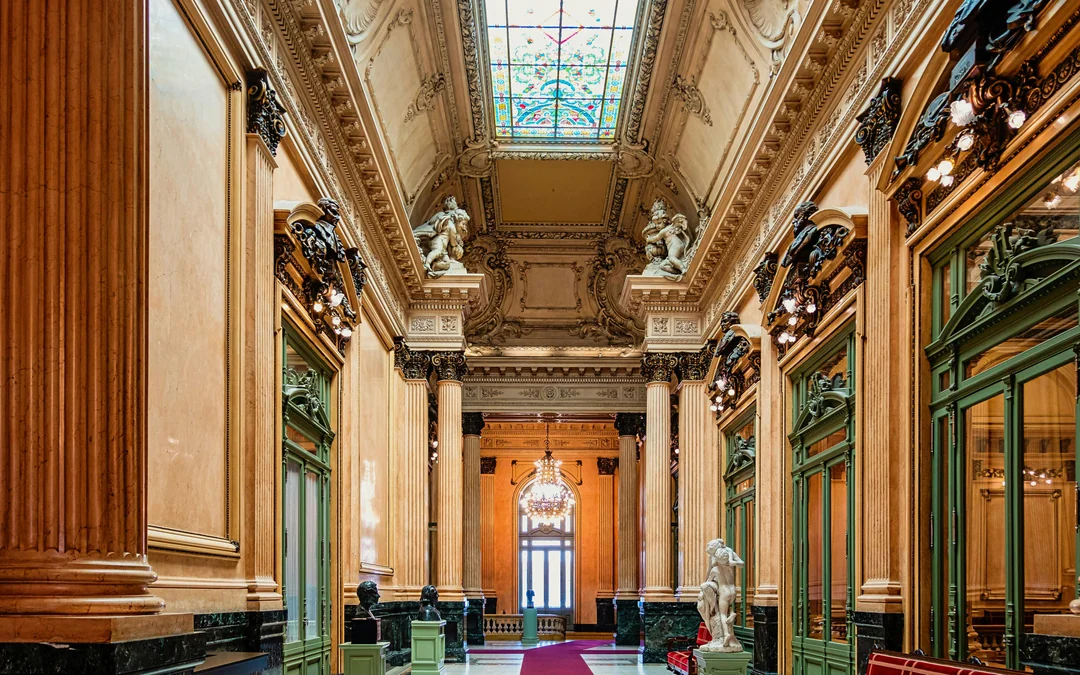 Teatro Colón Tickets with City Walking Tour Image 2