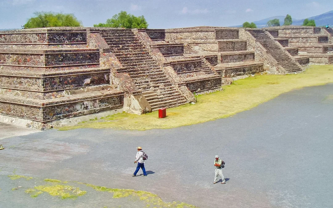 Teotihuacan 2-Hour Guided Walking Tour of the Sun & Moon Pyramids Image 3
