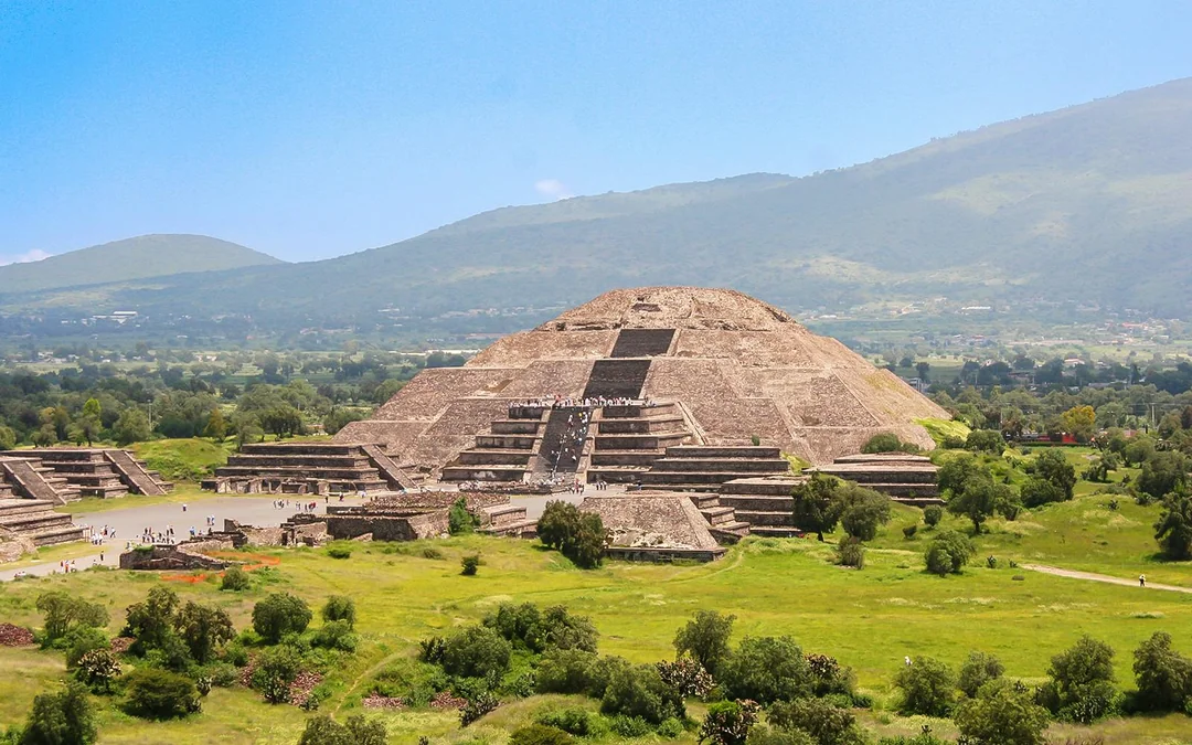 Teotihuacan 2-Hour Guided Walking Tour of the Sun & Moon Pyramids Image 4