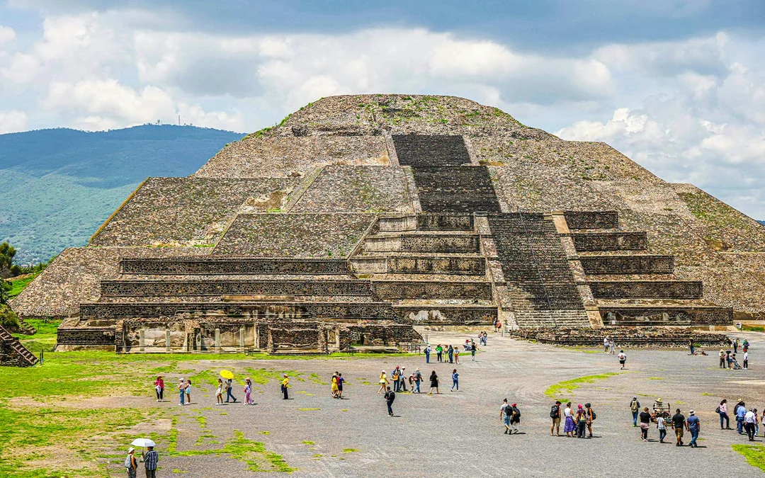 Teotihuacán & Cueva Prehispanic Small Group Tour With Transfers Image 5