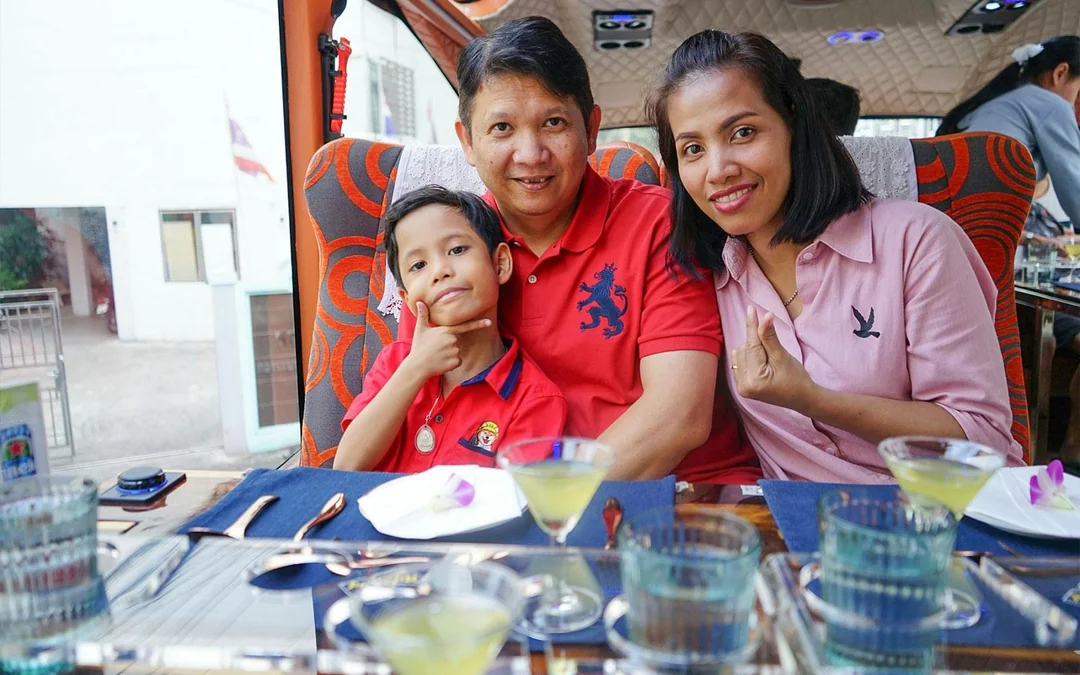 Thai Bus Food Tour Image 10