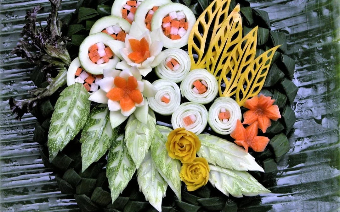 Thai Fruit and Vegetable Carving Class with Master Carver Image 1