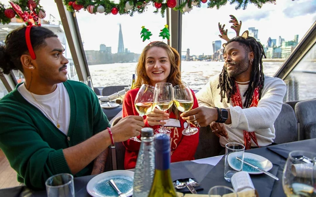 Thames River Christmas Party Cruise Image 5