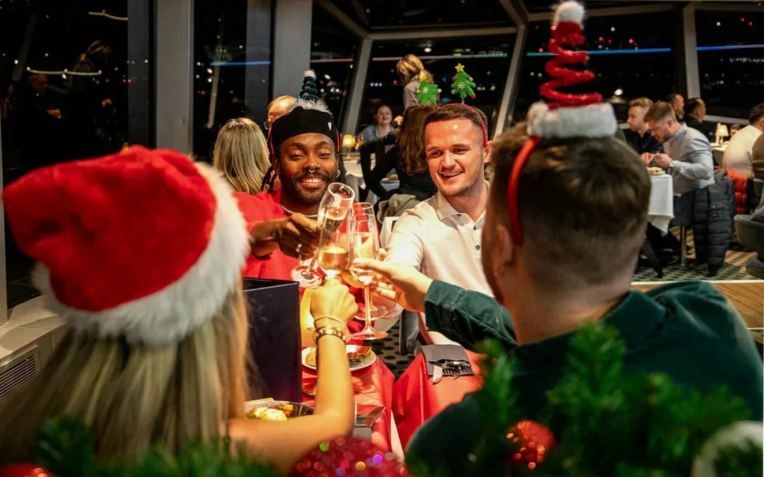 Thames River Christmas Party Cruise Image 8