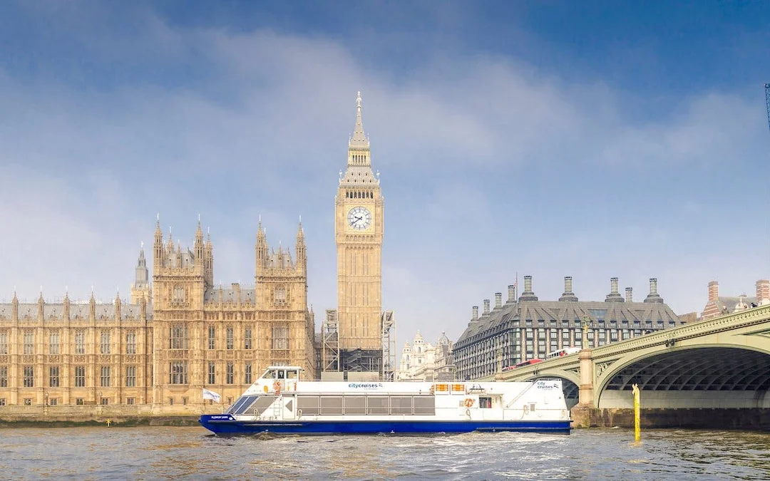 Thames River Lunch Cruise with 2-Course Meal, Coffee & Tea Image 2