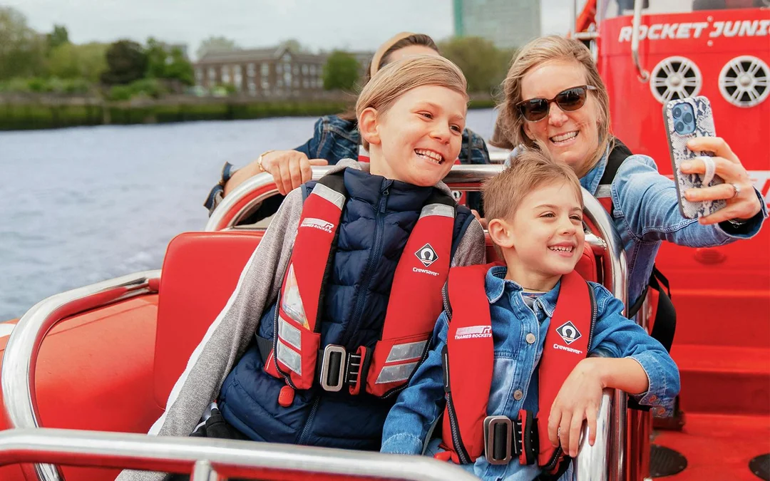 Thames River Speedboat Tour Image 2