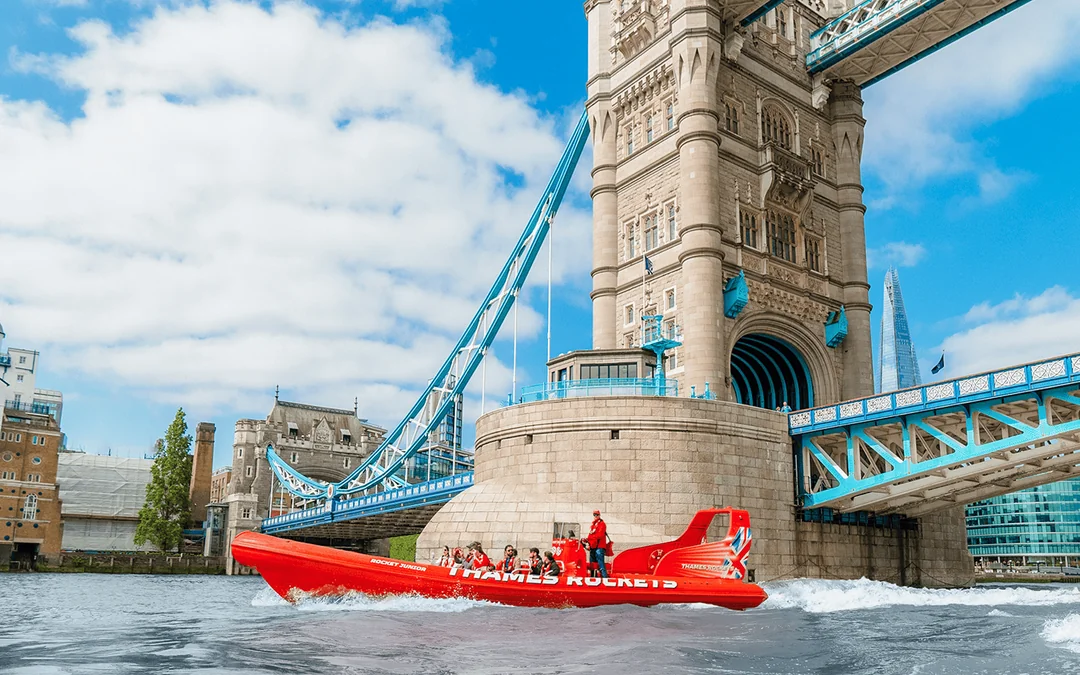 Thames River Speedboat Tour Image 3