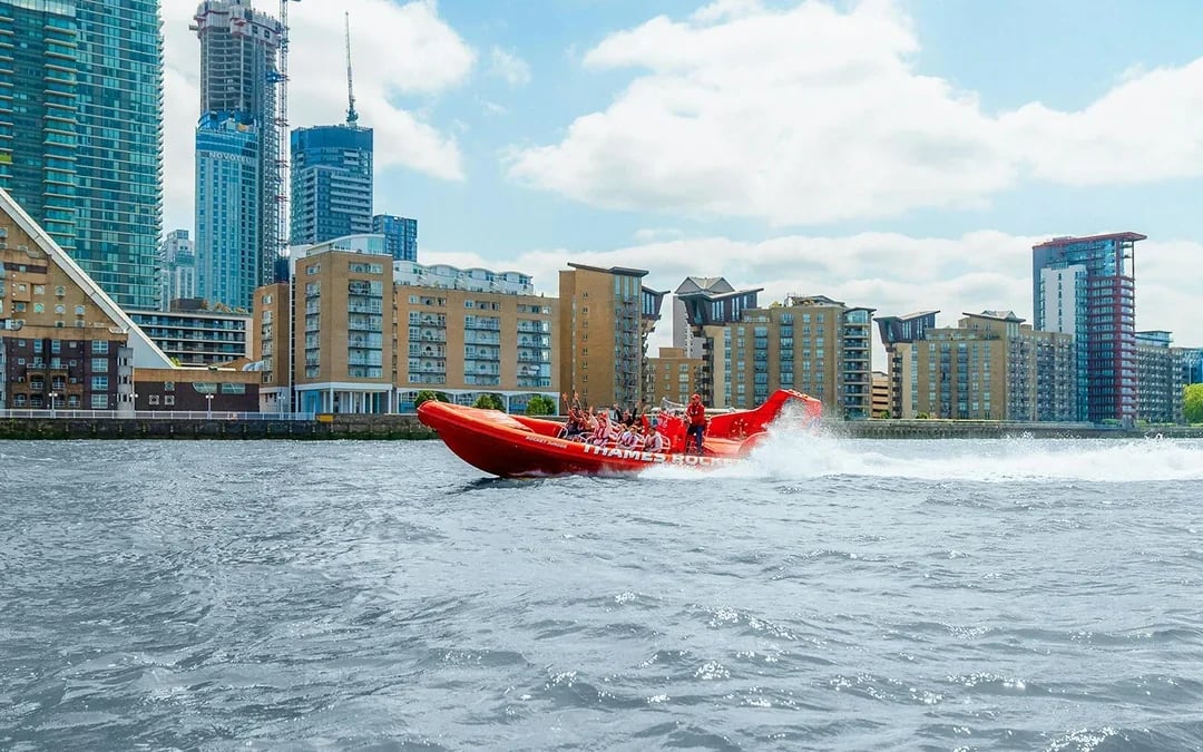 Thames River Speedboat Tour Image 9