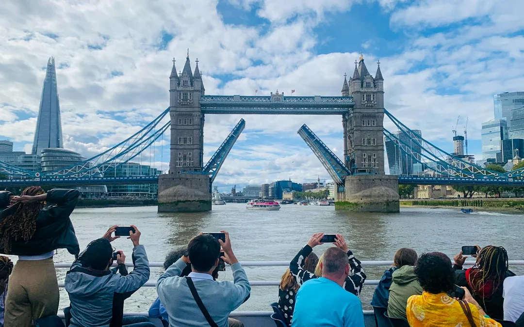 Thames Sightseeing Cruise from Westminster to Tower Bridge Image 2