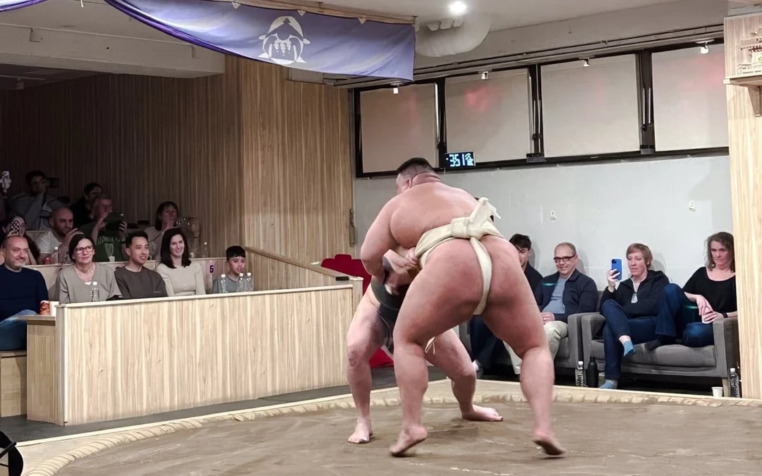 The Classic Sumo Show — Live Bouts, Q&A with Wrestlers & Souvenir Photo · Shibuya Image 5