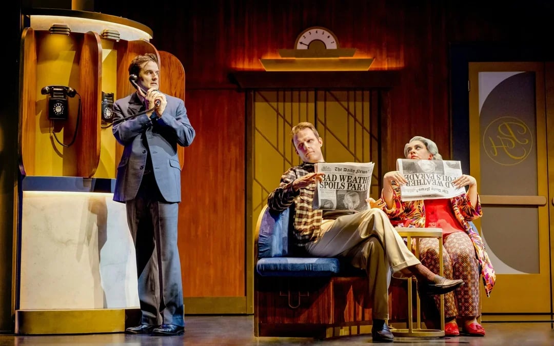 The Comedy About Spies Image 6