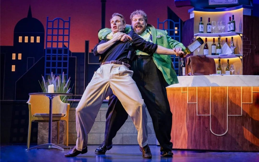 The Comedy About Spies Image 10