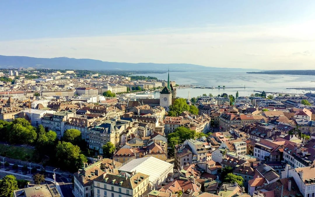 The Dark History of Geneva: Self-Guided City Exploration Game Image 2