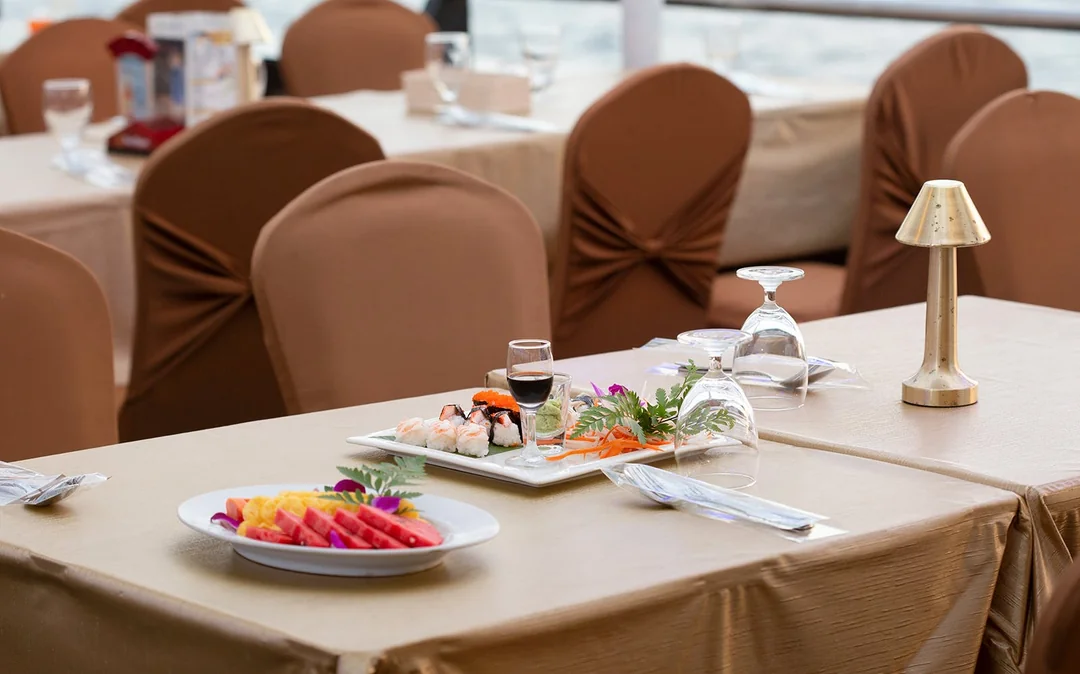 The Grand Chao Phraya Cruise with Buffet Dinner & Live Music Image 8