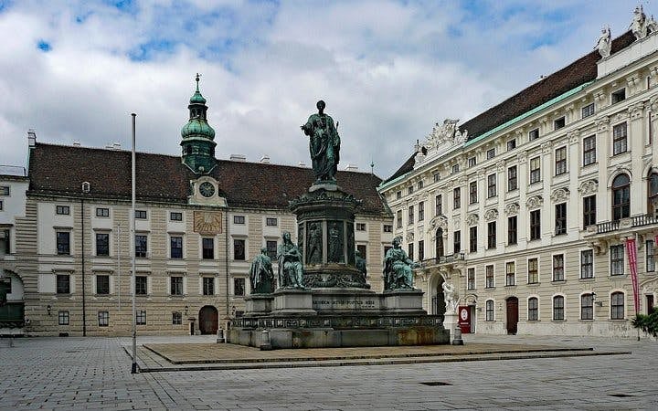 The Great Plague of Medieval Vienna: Self-Guided City Exploration Game Image 7
