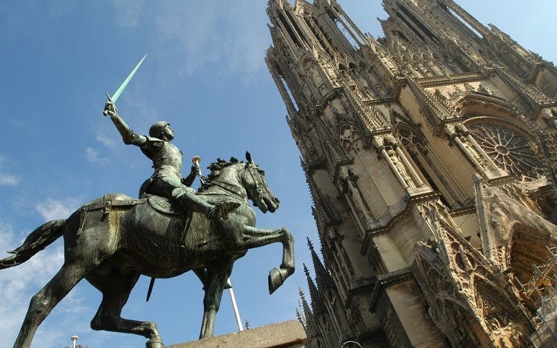 The King of Reims: Self-Guided City Exploration Game Image 1
