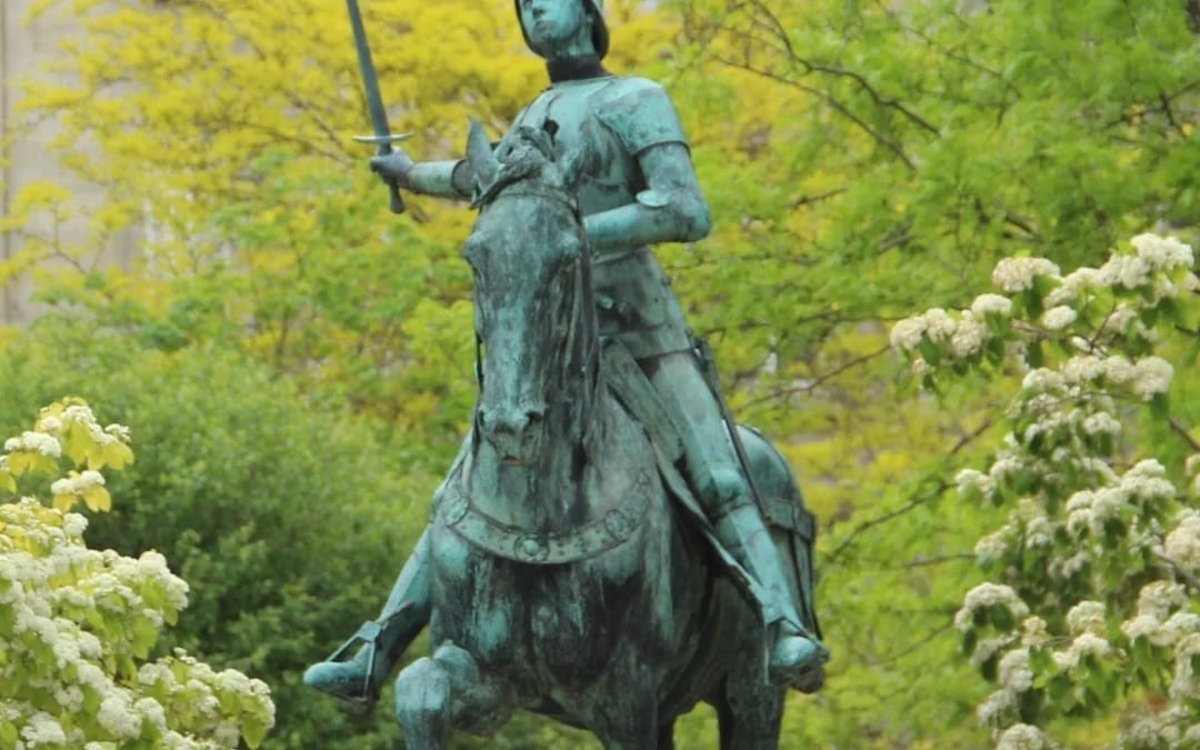 The King of Reims: Self-Guided City Exploration Game Image 3