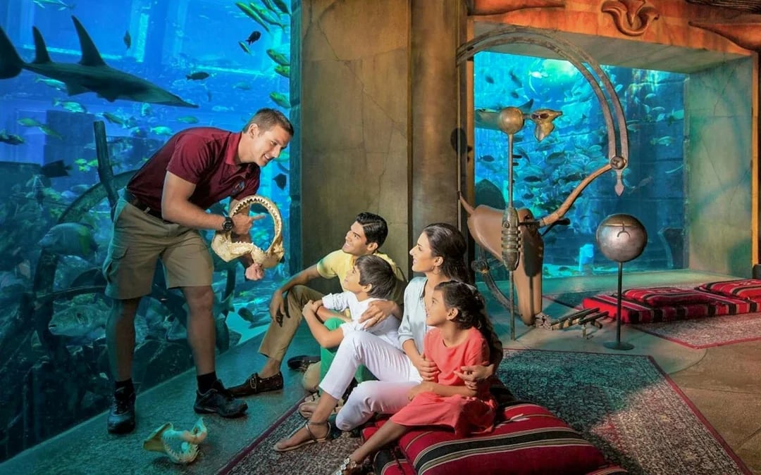 The Lost Chambers Aquarium Tickets with Fish Tales Tour Image 5