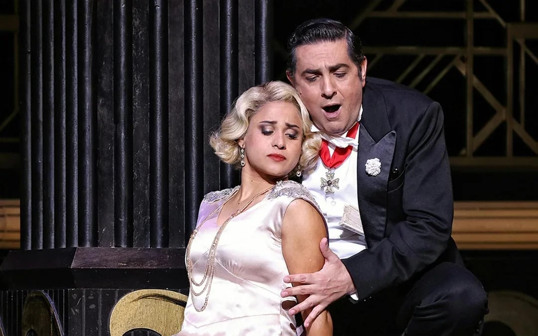The Merry Widow Image 6