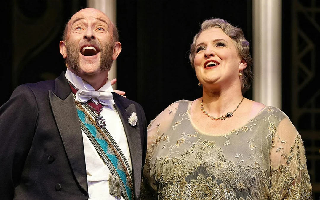 The Merry Widow Image 10