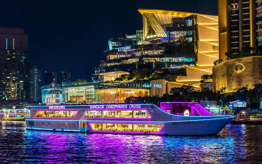 The Newest Luxury 5-Star Chao Phraya Dinner Cruise Image 1