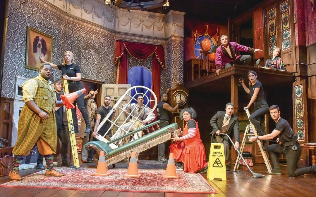 The Play That Goes Wrong Image 2