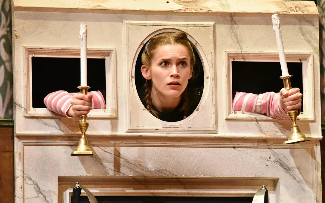The Play That Goes Wrong Image 12