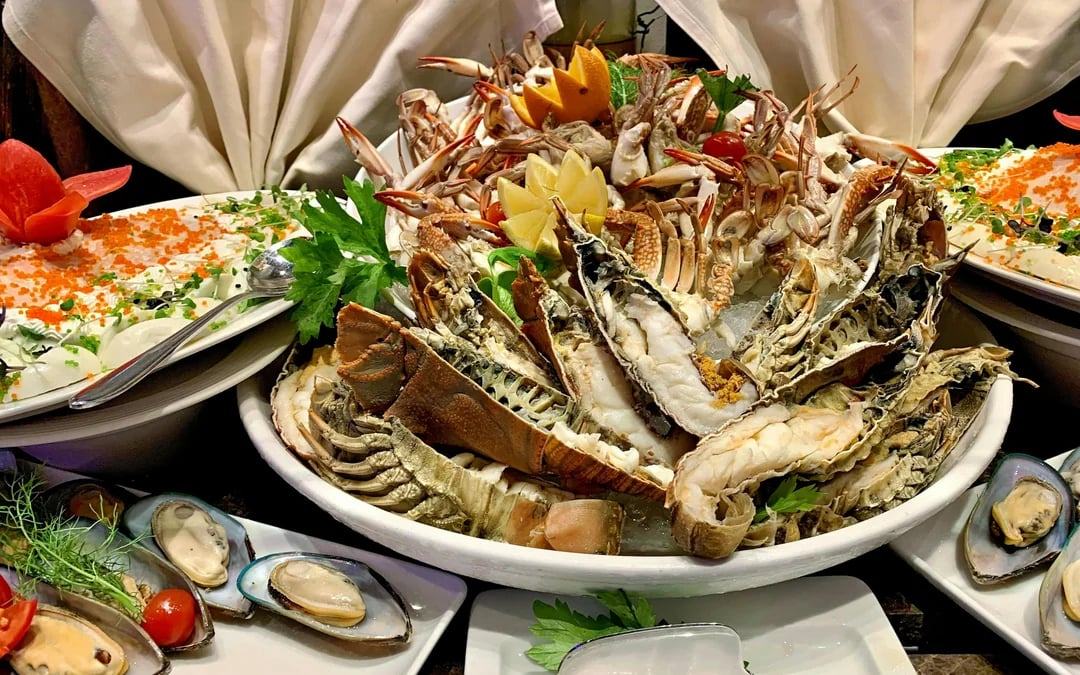 The Pods Dubai: 4-Course Pan-Asian Dining Experience Image 3