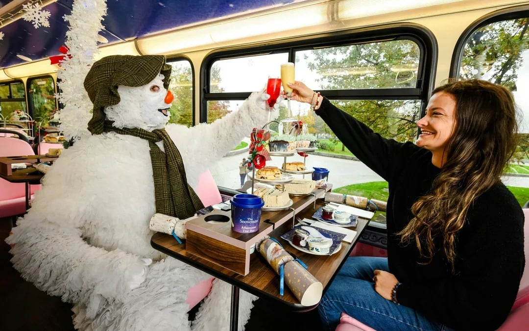 The Snowman™ Afternoon Tea Bus Tour Image 3