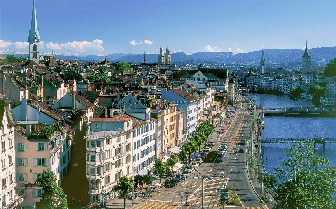 The ZURICH Experience Tour Image 3