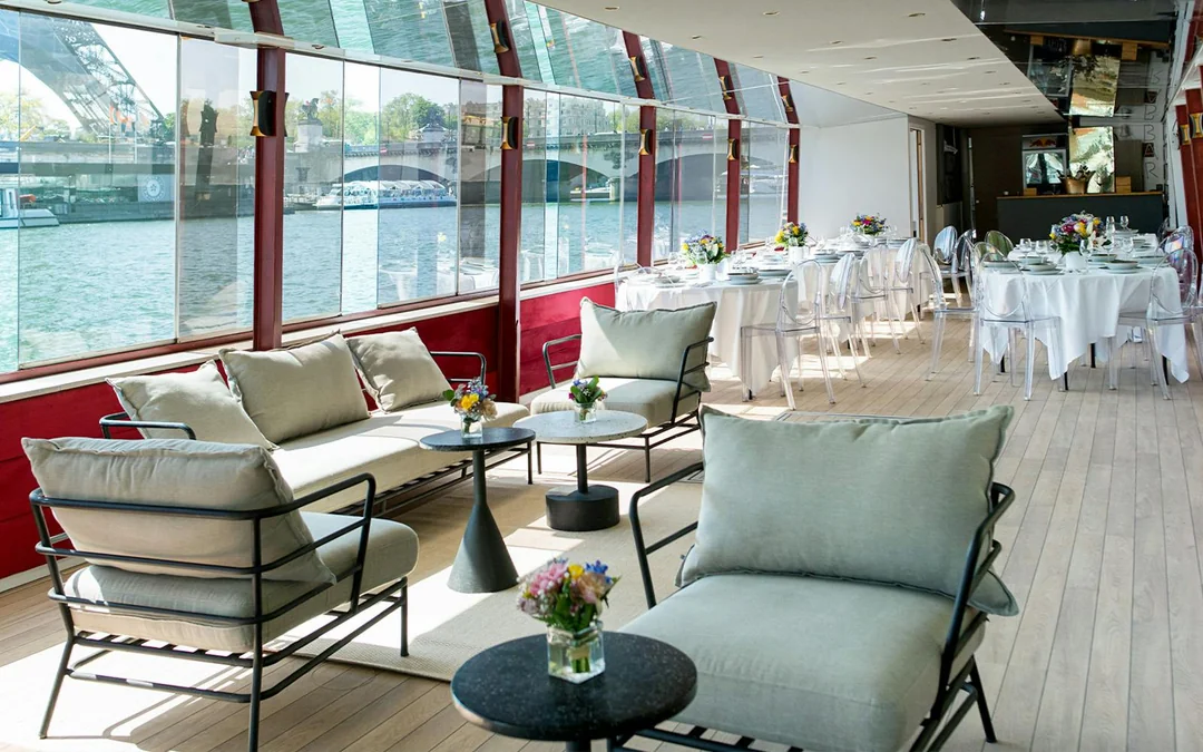 Théo Boat Seine River Brunch Cruise with Italian Menu Image 3