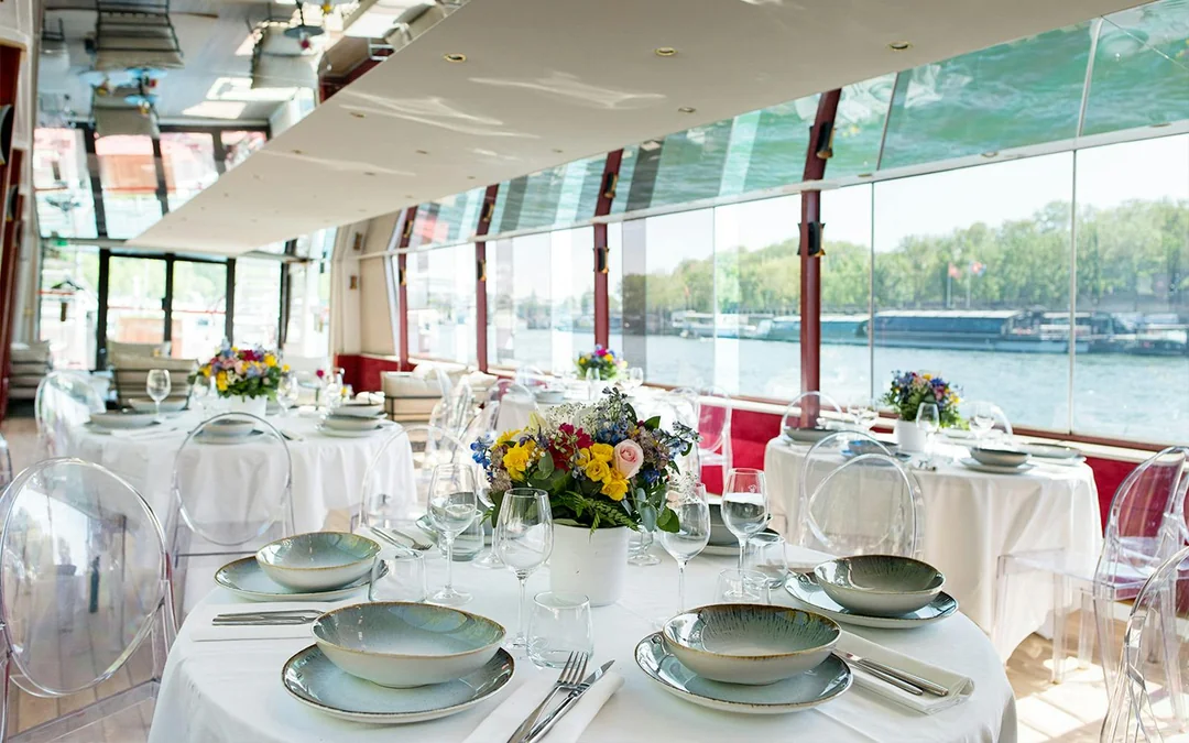 Théo Boat Seine River Brunch Cruise with Italian Menu Image 4