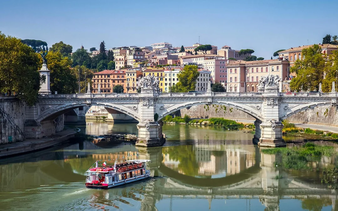 Tiber River Aperitif Cruise Image 2