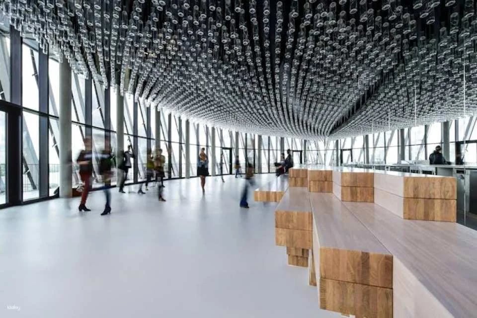 Ticket to La Cité du Vin with Wine Tasting