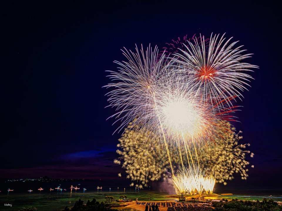 Tickets for the 50th Anniversary Beautiful Ocean Fireworks Festival at Okinawa, Japan | Okinawa Marine Expo Park