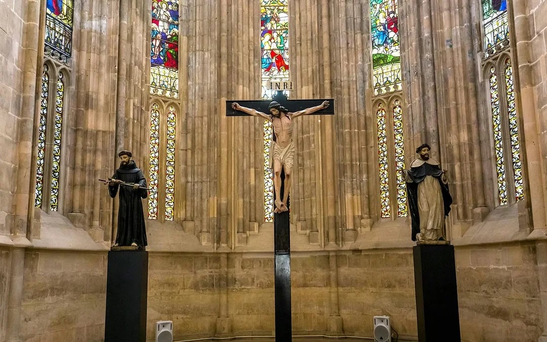 Tickets to Batalha Monastery Image 7