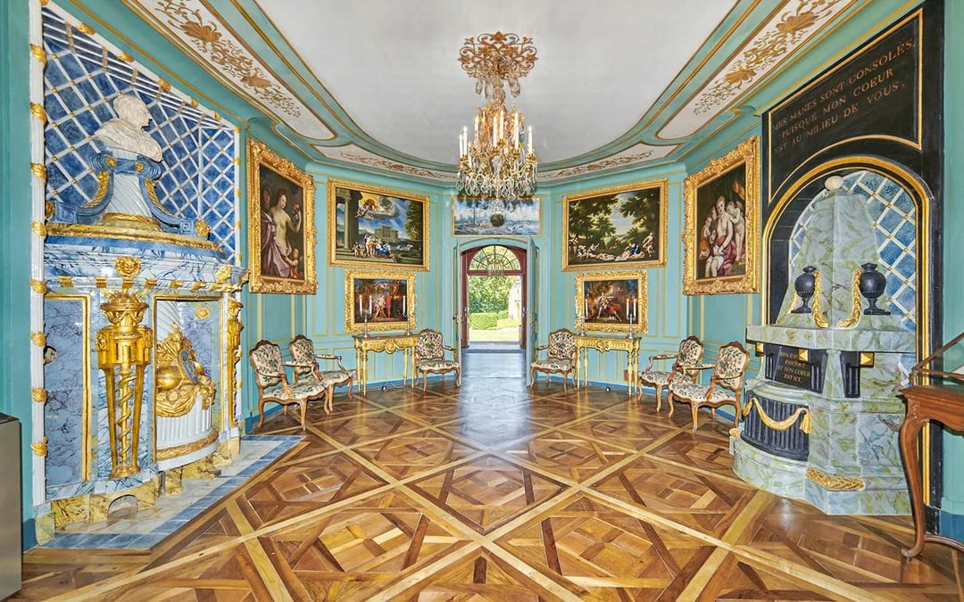 Tickets to Castle of Voltaire Image 2