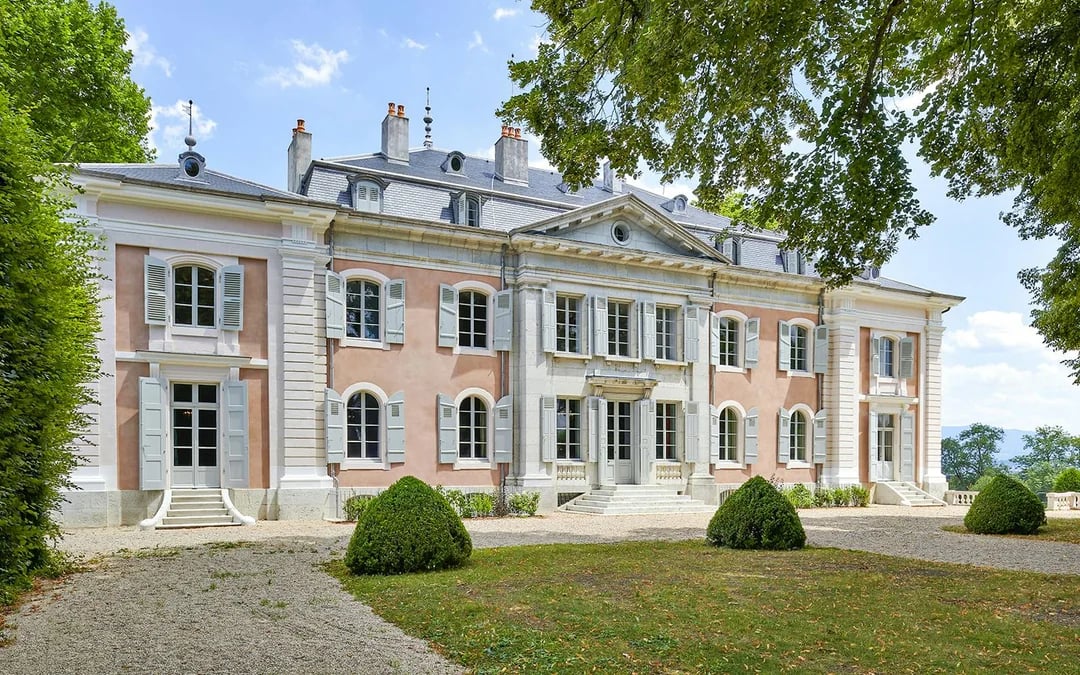 Tickets to Castle of Voltaire Image 5