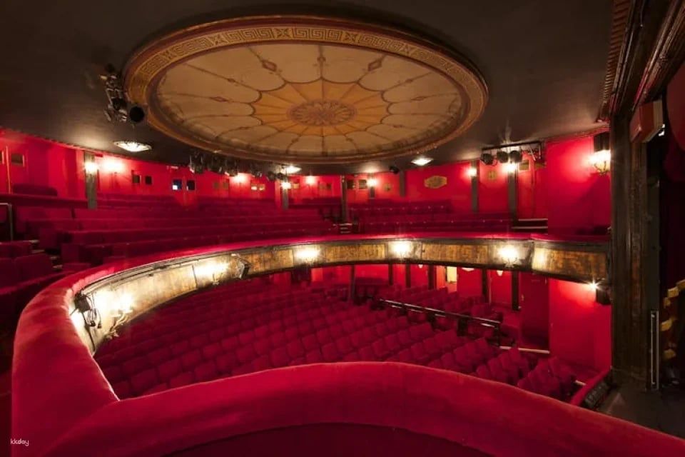 Tickets to How to become Parisian in one hour