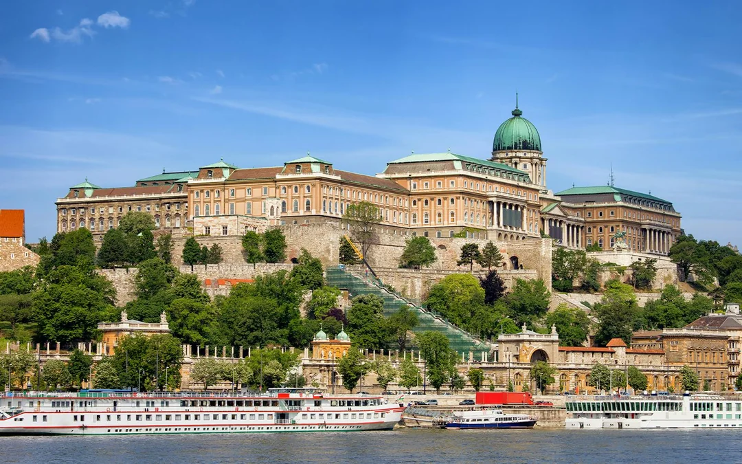 Tickets to Hungarian Royal Guard Exhibition & Royal Riding Hall with a 3-Course Meal in Buda Castle Image 10