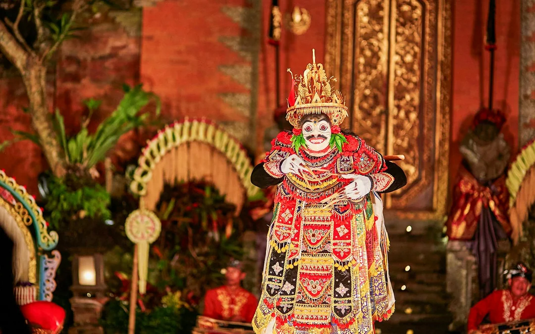 Tickets to Legong Dance Show at Ubud Palace Image 8