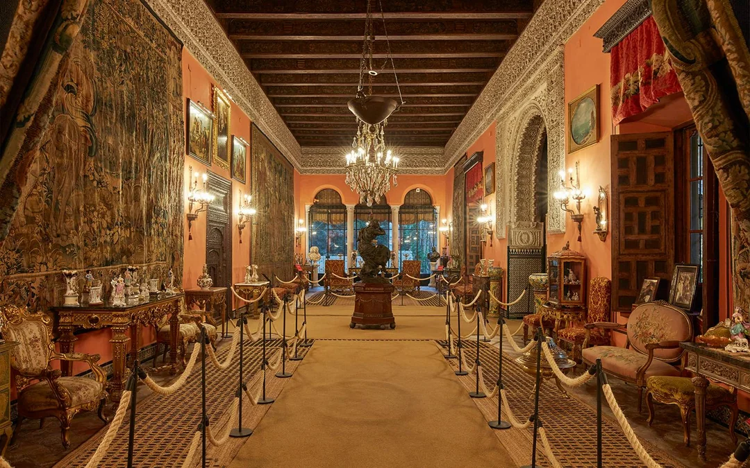 Tickets to Palacio de las Dueñas with Audio Guide Image 4