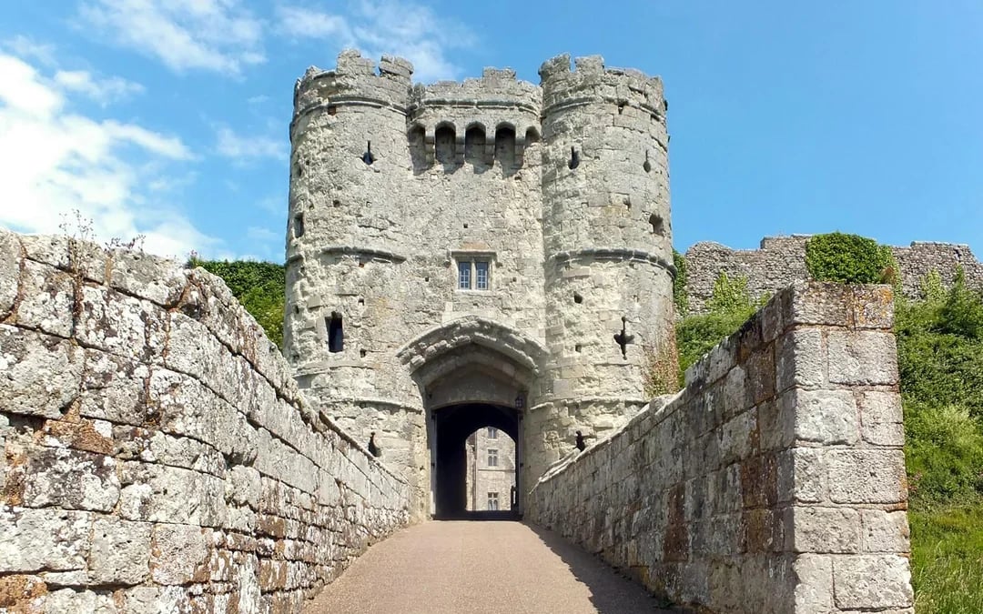 Tickets to the Carisbrooke Castle Image 2