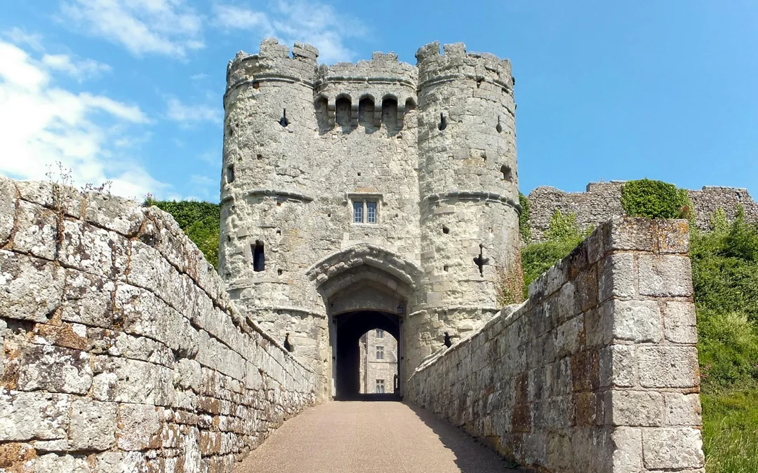 Tickets to the Carisbrooke Castle Image 2