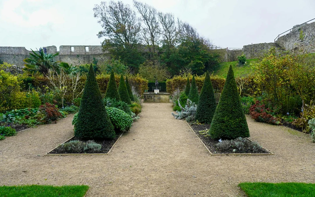 Tickets to the Carisbrooke Castle Image 4