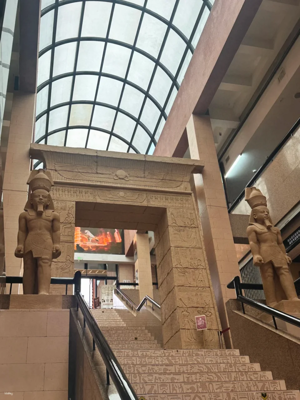 Tickets to the Museum of the King of Nanyue (Royal Tomb Exhibition Area) | Includes the "Gifts of the Nile: Ancient Egypt" special exhibition, featuring jade burial suits and a thousand-year-old mummy.