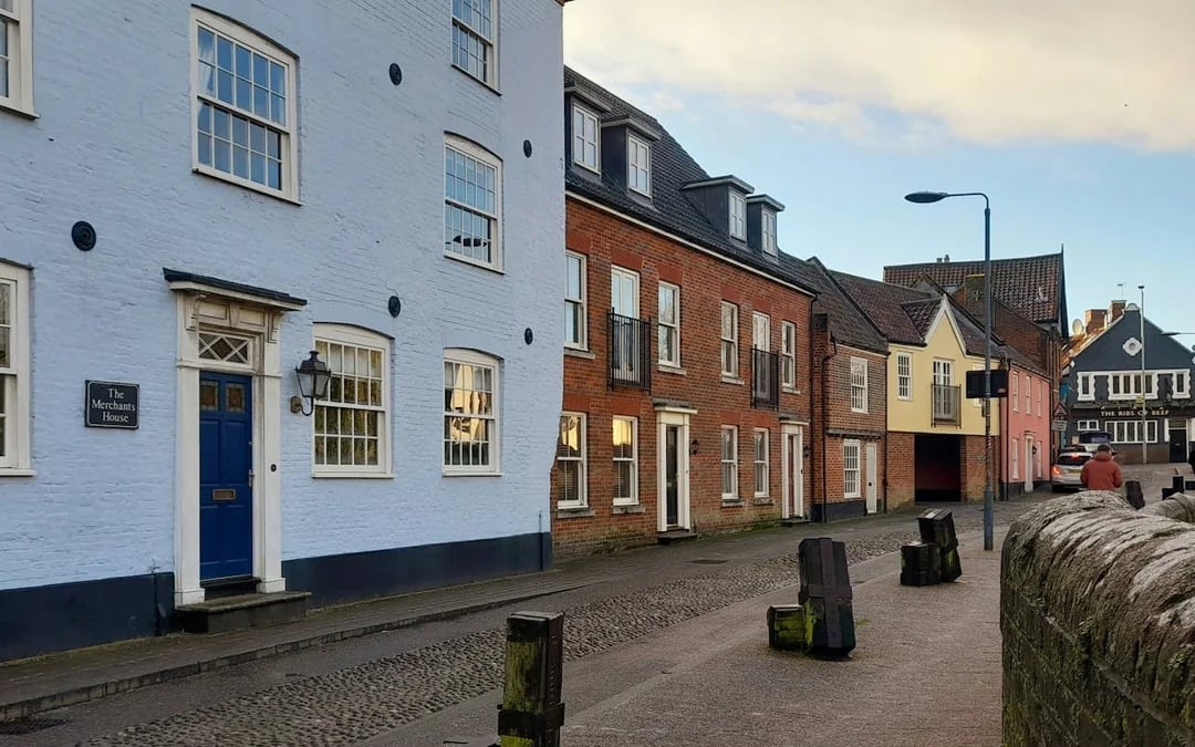 Timeline Tour of Norwich: Self-Guided City Exploration Game Image 5