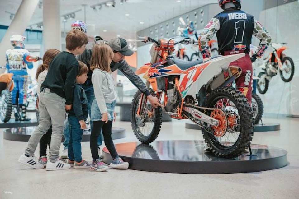 Entrance ticket to KTM Motohall
