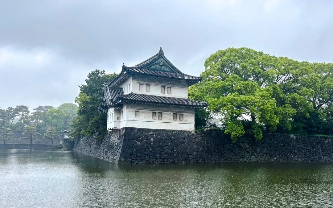 Tokyo: Imperial Palace East Gardens & Edo Castle Guided Walking Tour Image 11