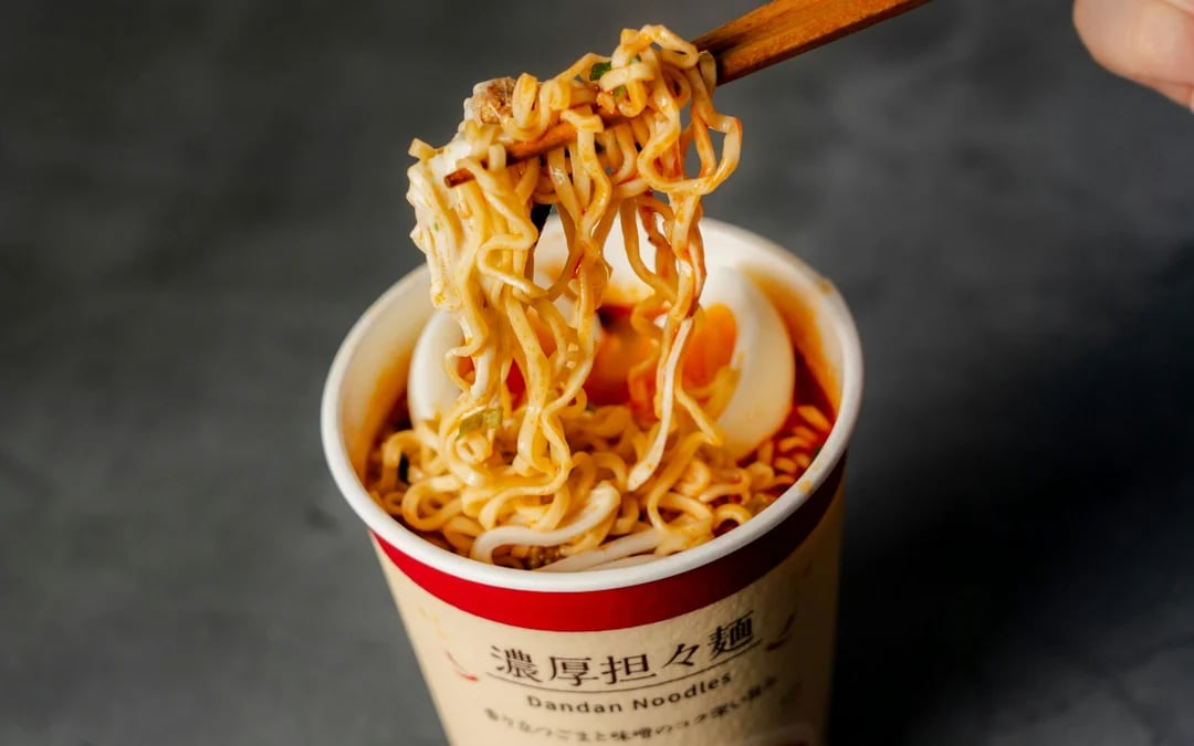 Tokyo Konbini Convenience-Store Walking Tour Image 8